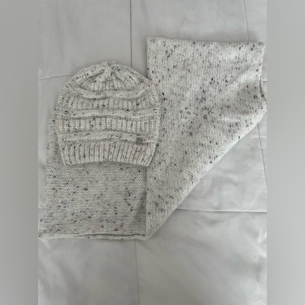 Cozy Gray Knit Hat and Scarf Set